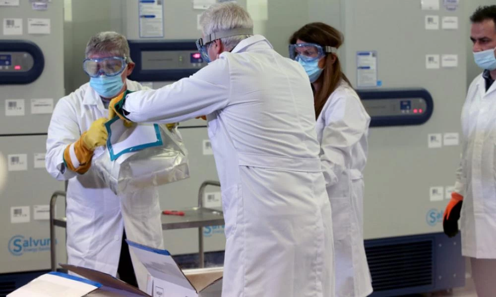 Το mega εμβολιαστικό κέντρο του Λονδίνου προσφέρει εμβόλια στους άνω των 18